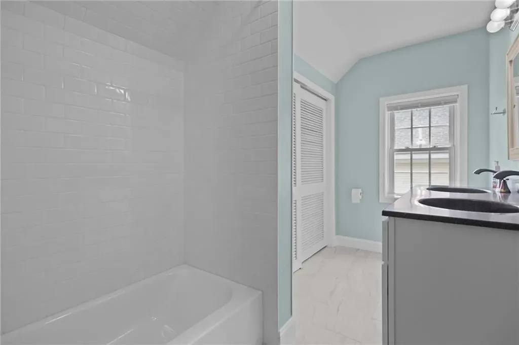 358 Pawtuxet Avenue Warwick RI 02888