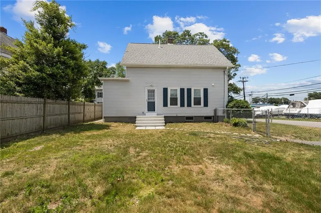 358 Pawtuxet Avenue Warwick RI 02888