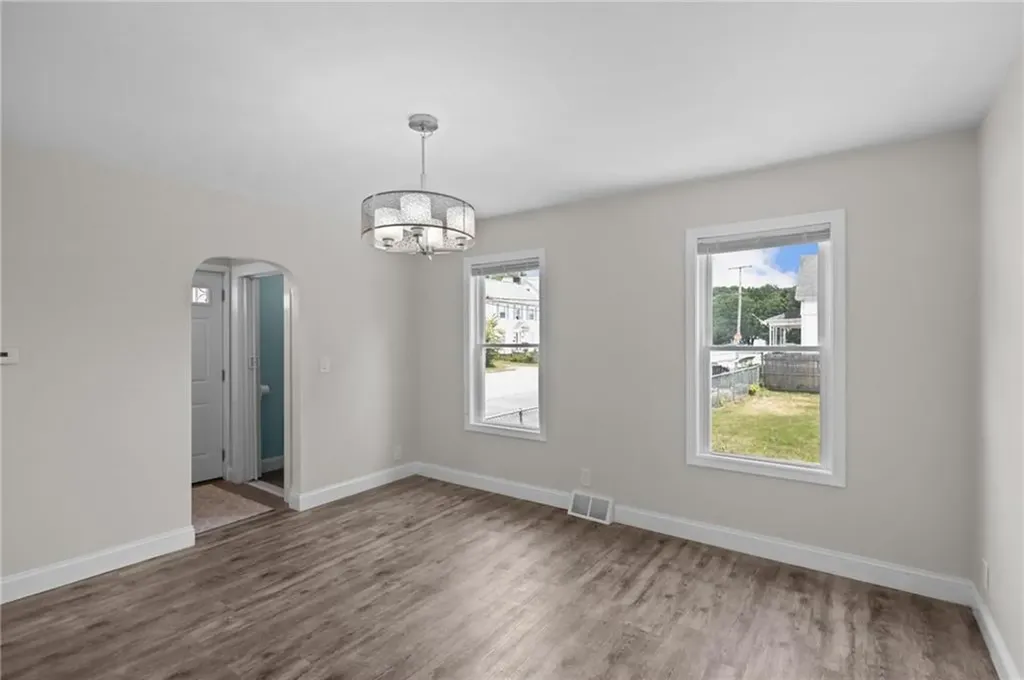 358 Pawtuxet Avenue Warwick RI 02888
