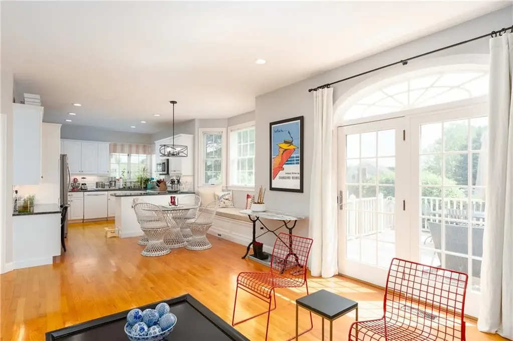 167 Meadow Lane Middletown RI 02842