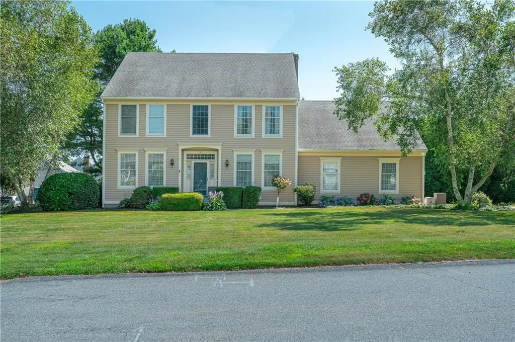 167 Meadow Lane Middletown RI 02842