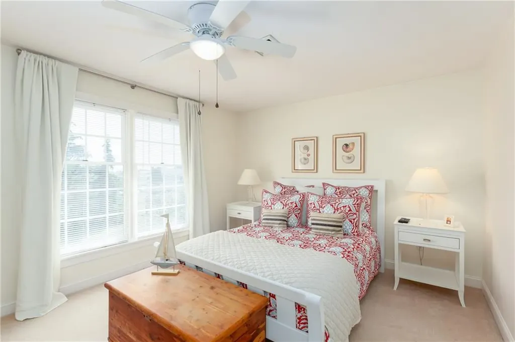 167 Meadow Lane Middletown RI 02842