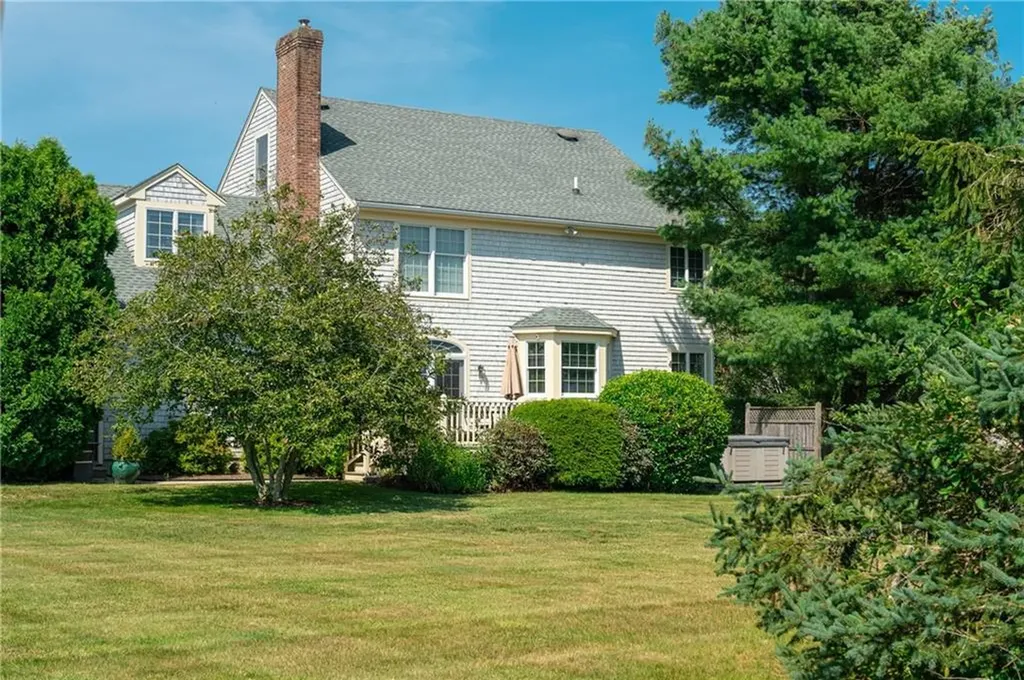 167 Meadow Lane Middletown RI 02842