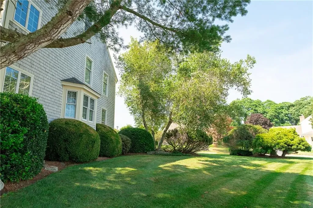 167 Meadow Lane Middletown RI 02842