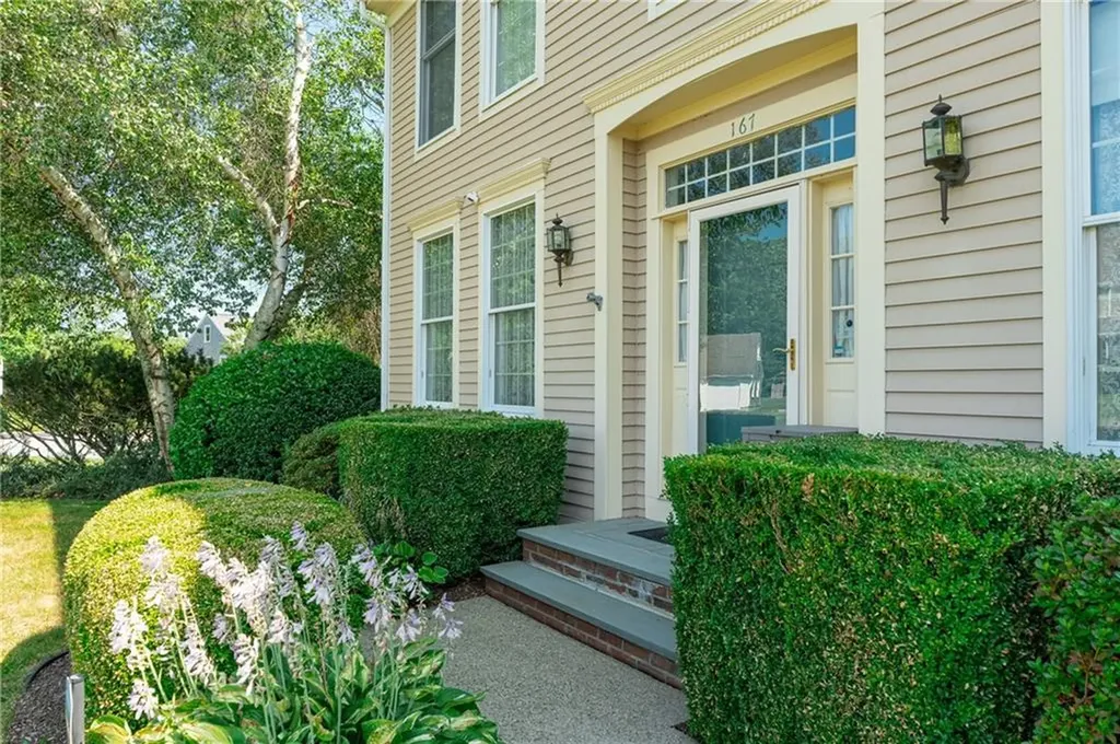 167 Meadow Lane Middletown RI 02842