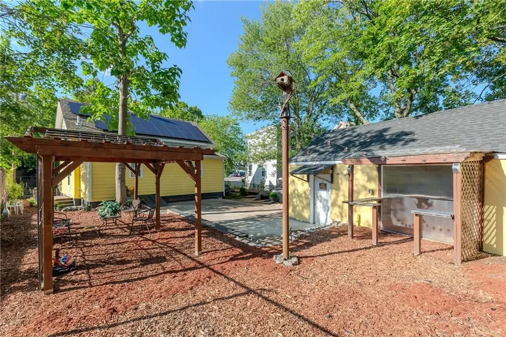 138 Foundry Street Central Falls RI 02863