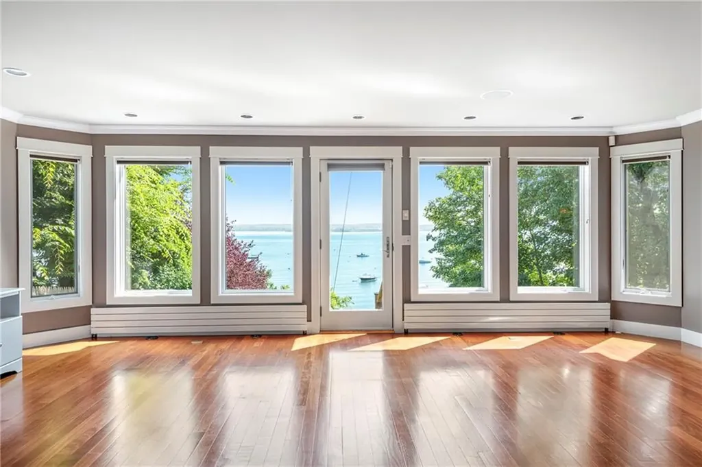 77 William Street Portsmouth RI 02871