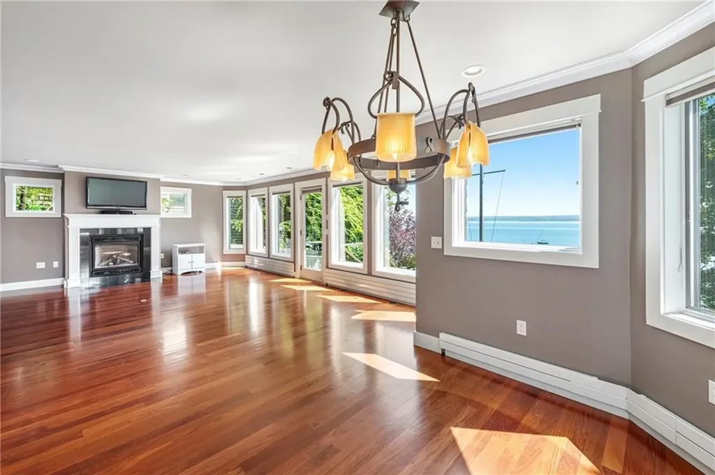 77 William Street Portsmouth RI 02871