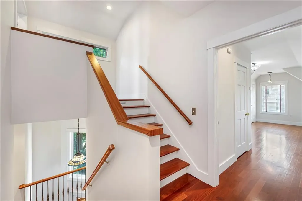 77 William Street Portsmouth RI 02871