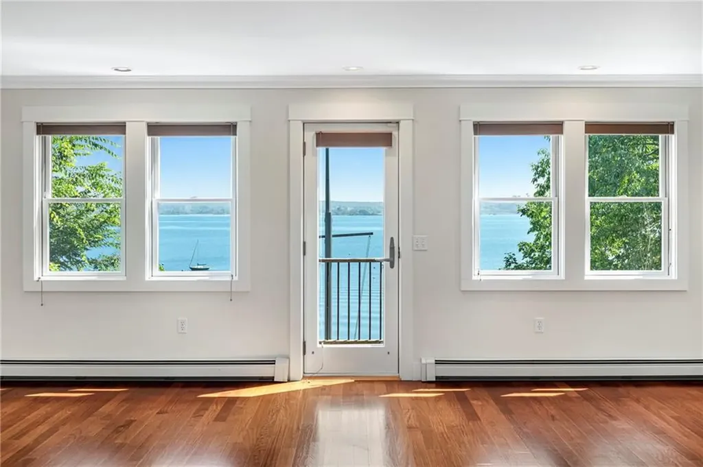 77 William Street Portsmouth RI 02871