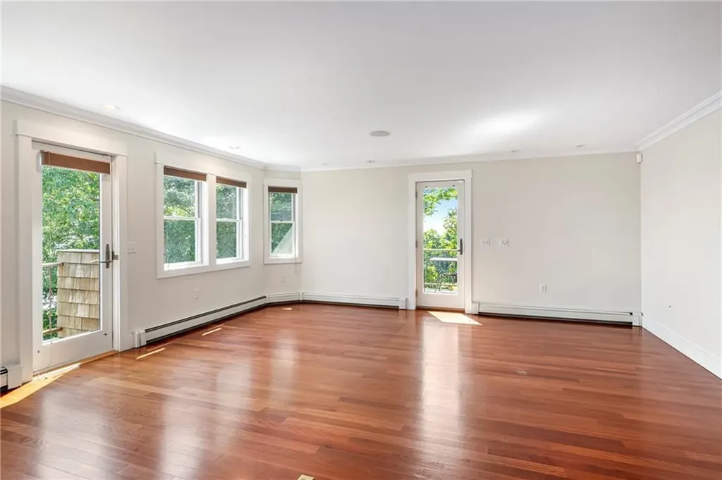 77 William Street Portsmouth RI 02871