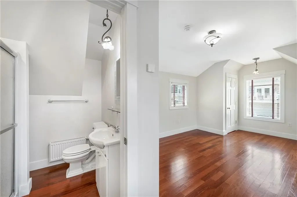 77 William Street Portsmouth RI 02871