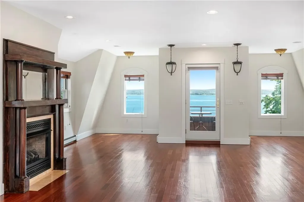 77 William Street Portsmouth RI 02871