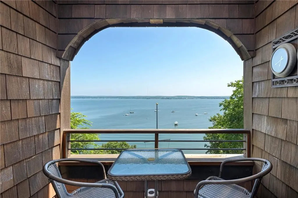 77 William Street Portsmouth RI 02871