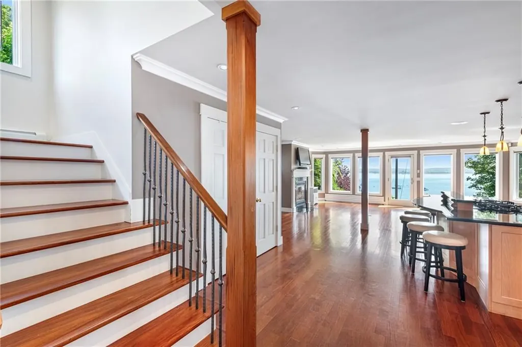 77 William Street Portsmouth RI 02871