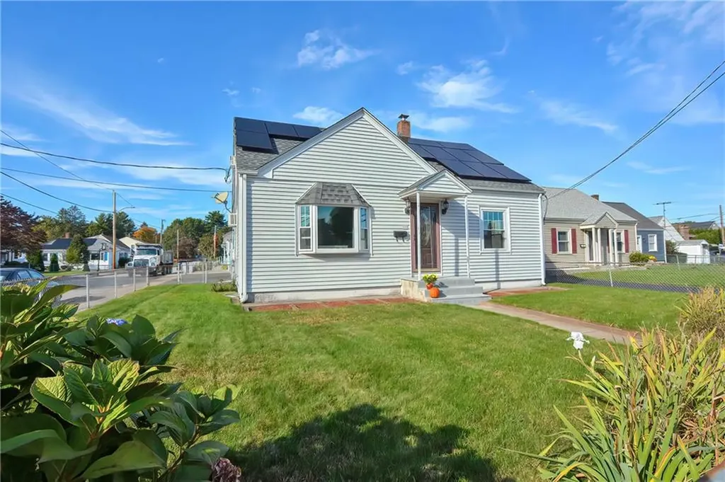 822 Cottage Street Pawtucket RI 02861