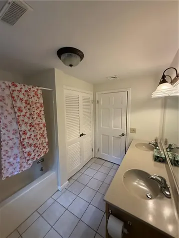 40 Meredith Drive Cranston RI 02920