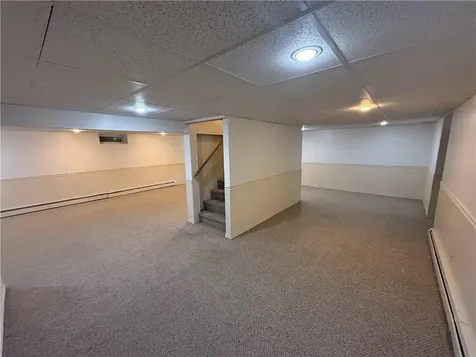 40 Meredith Drive Cranston RI 02920