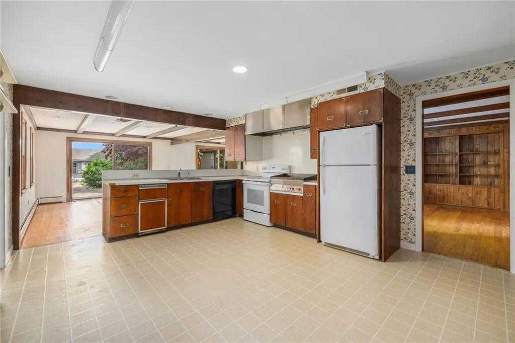 515 Wakefield Street West Warwick RI 02893