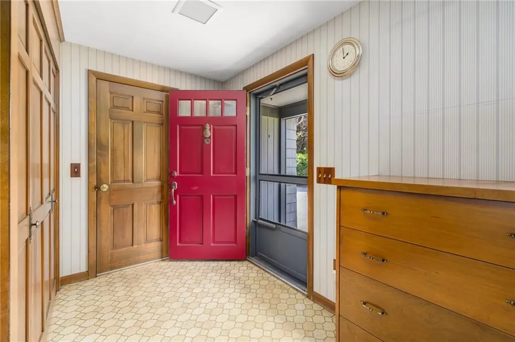 515 Wakefield Street West Warwick RI 02893