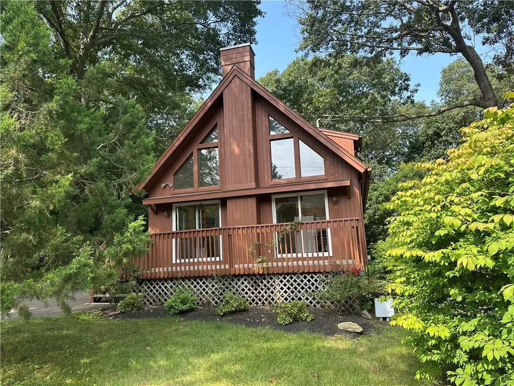 3 Ledgewood Drive Westerly RI 02891