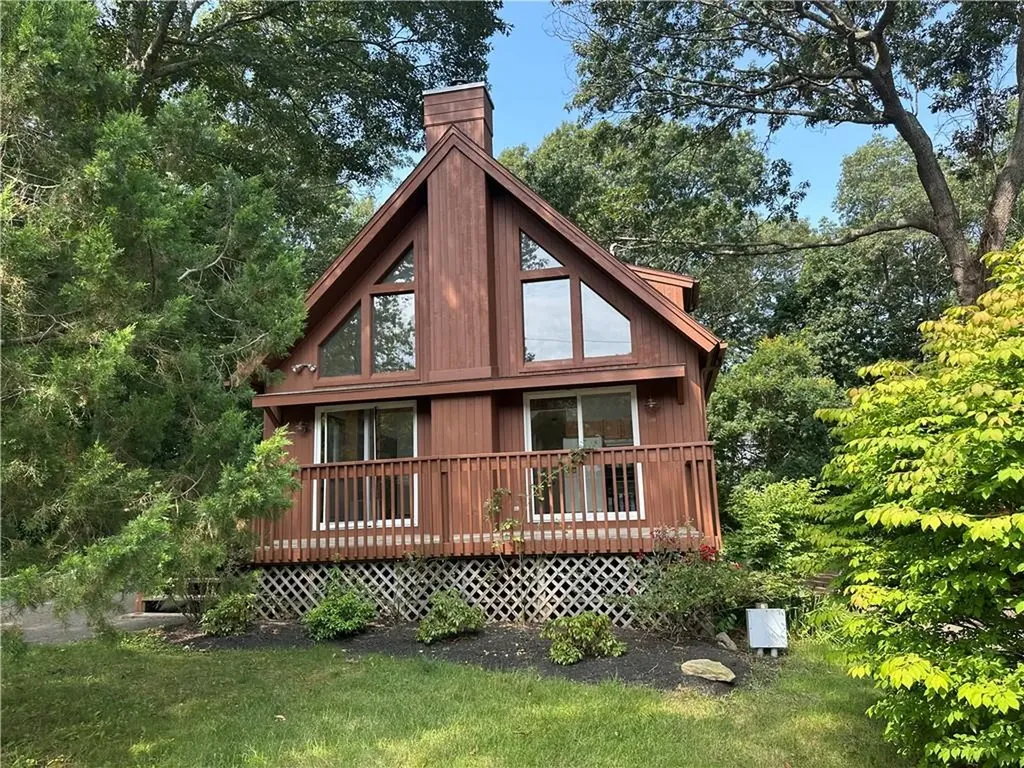 3 Ledgewood Drive Westerly RI 02891
