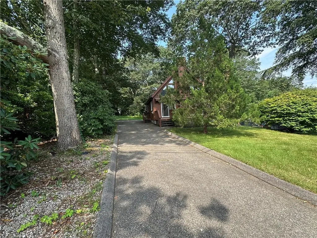 3 Ledgewood Drive Westerly RI 02891