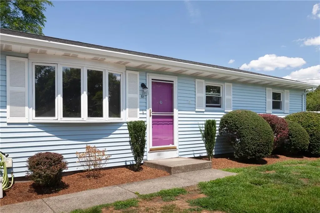 81 Massachusetts Boulevard Portsmouth RI 02871