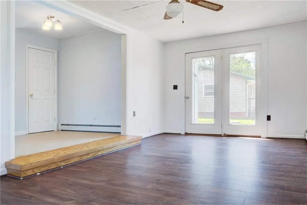81 Massachusetts Boulevard Portsmouth RI 02871