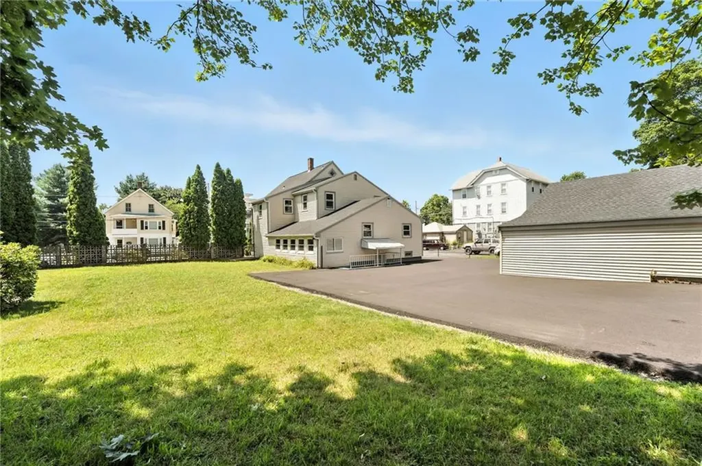 32 Jackson Street Woonsocket RI 02895
