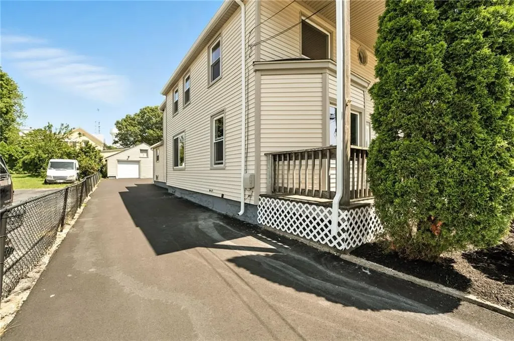 32 Jackson Street Woonsocket RI 02895