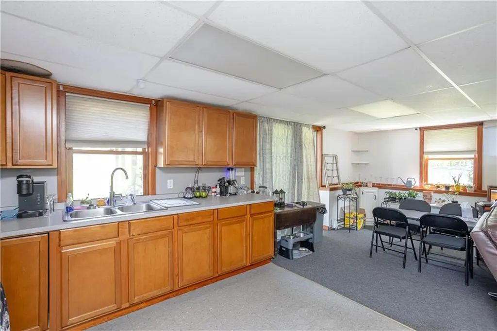246 Long Highway Little Compton RI 02837