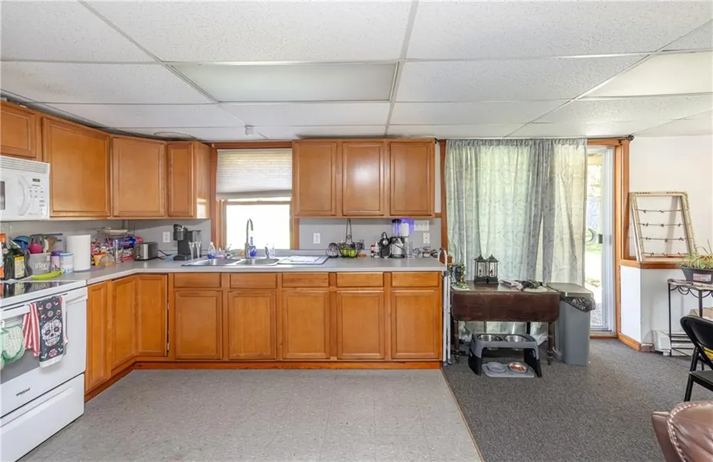 246 Long Highway Little Compton RI 02837