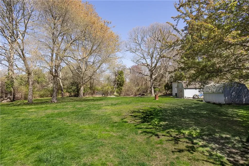 246 Long Highway Little Compton RI 02837