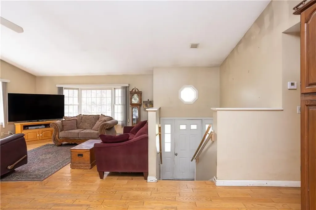 246 Long Highway Little Compton RI 02837
