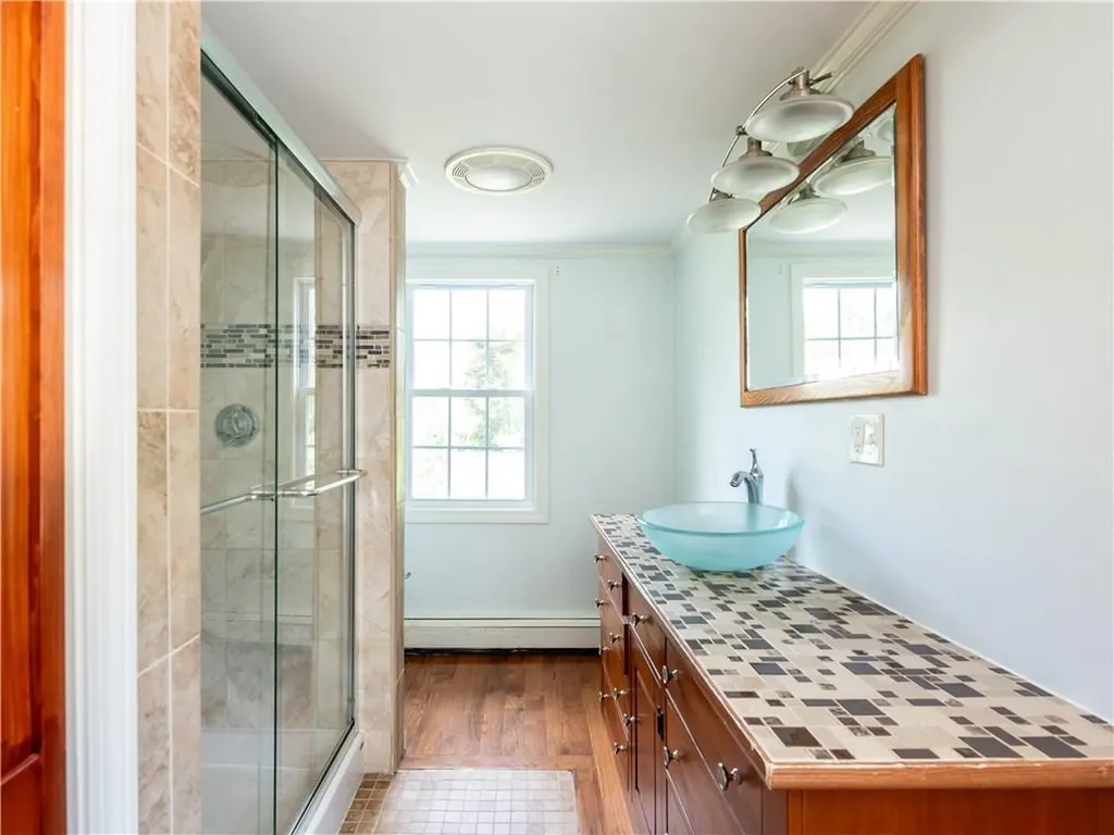 44 Riverside Avenue Warwick RI 02889