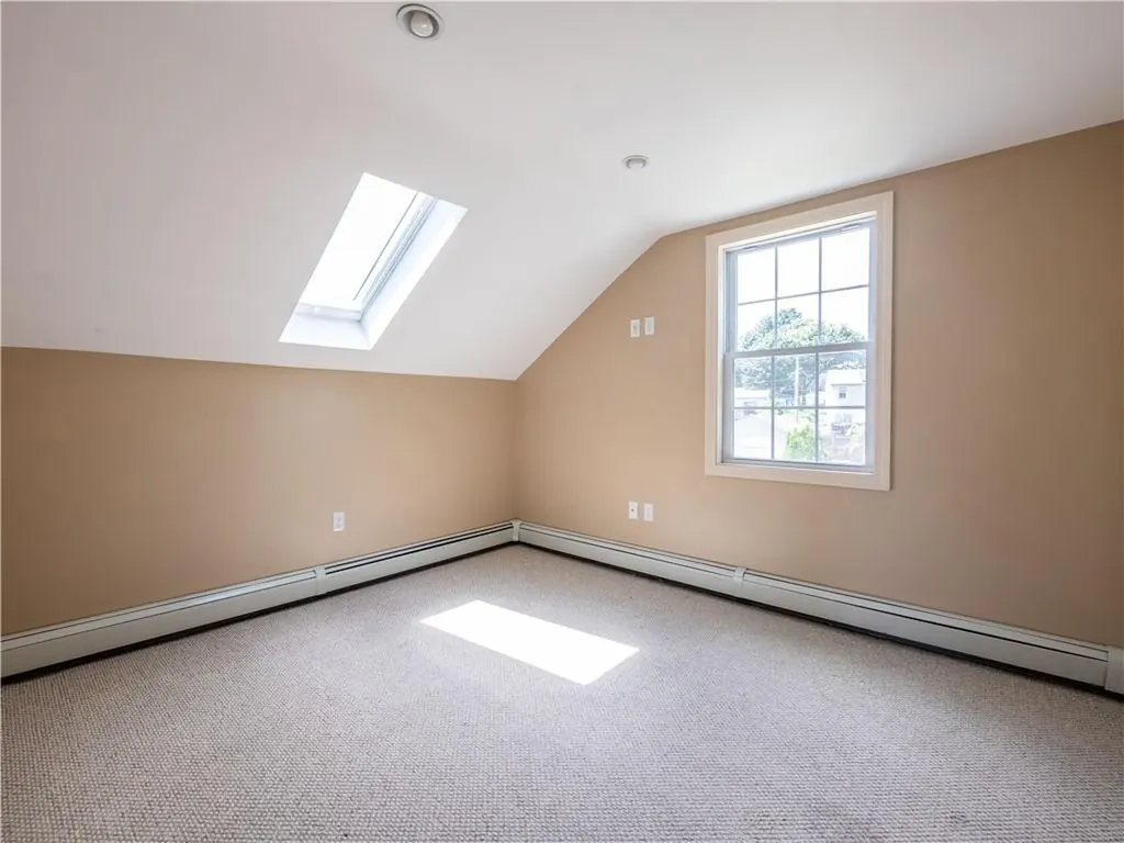 44 Riverside Avenue Warwick RI 02889