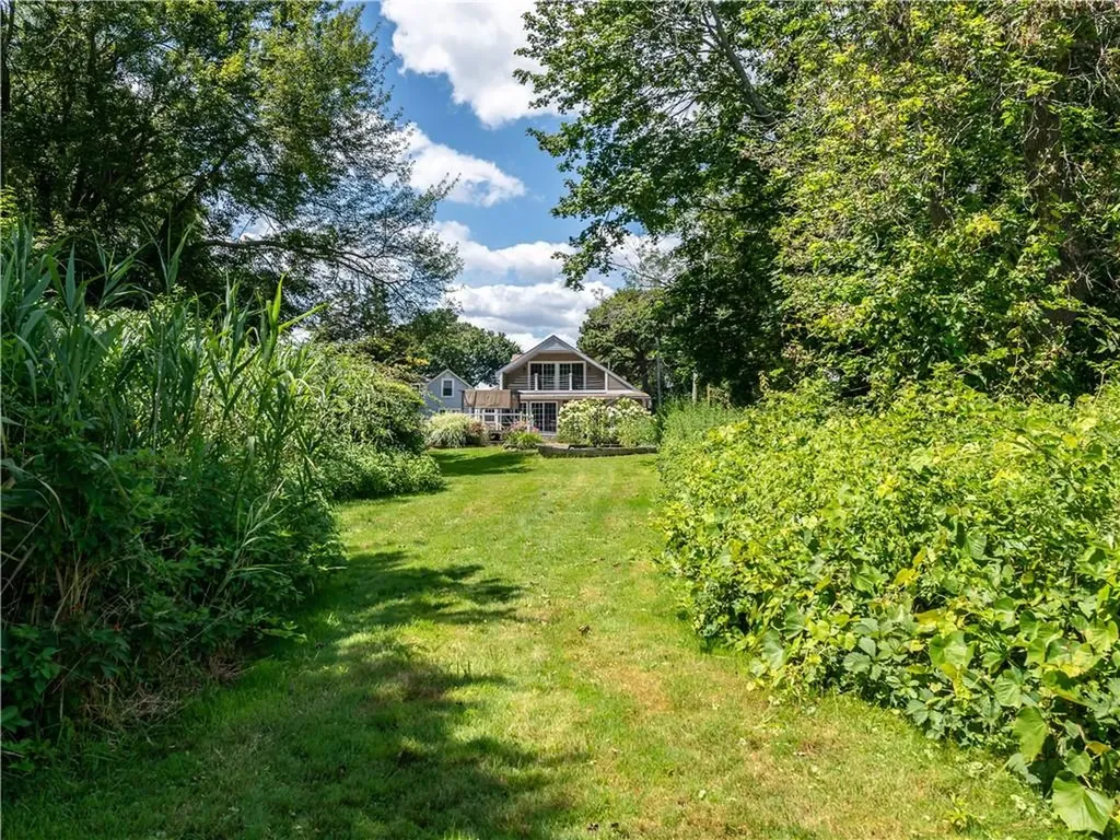 44 Riverside Avenue Warwick RI 02889