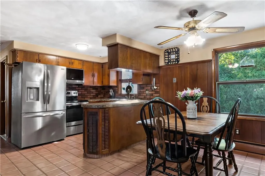 17 Salina Avenue Johnston RI 02919
