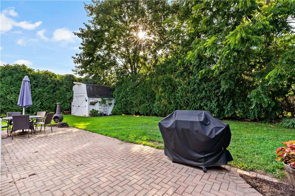 17 Salina Avenue Johnston RI 02919
