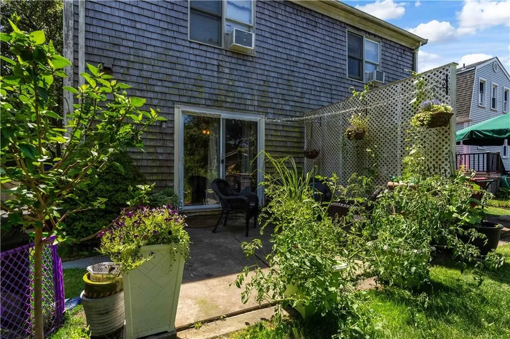 43 Garfield Street Newport RI 02840