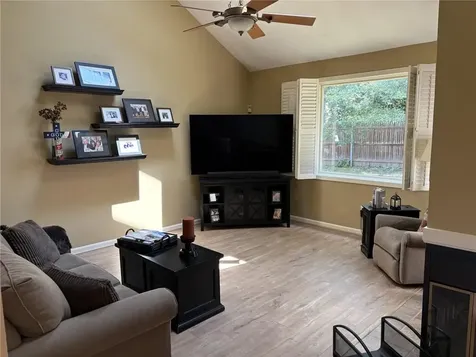 88 Nipmuc Trail North Providence RI 02904