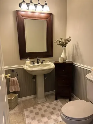 88 Nipmuc Trail North Providence RI 02904