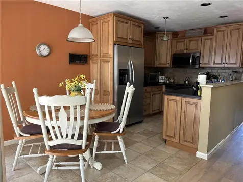 88 Nipmuc Trail North Providence RI 02904