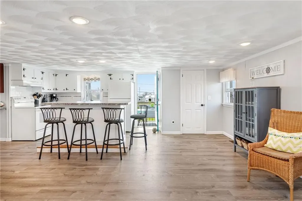 27 Holden Road South Kingstown RI 02879