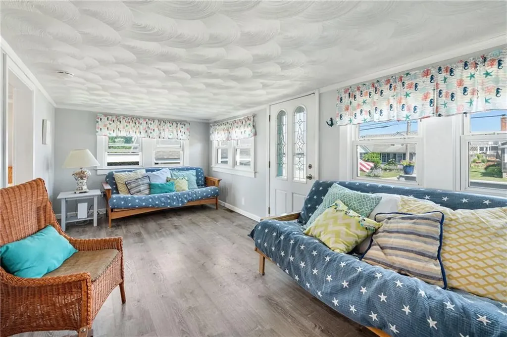 27 Holden Road South Kingstown RI 02879