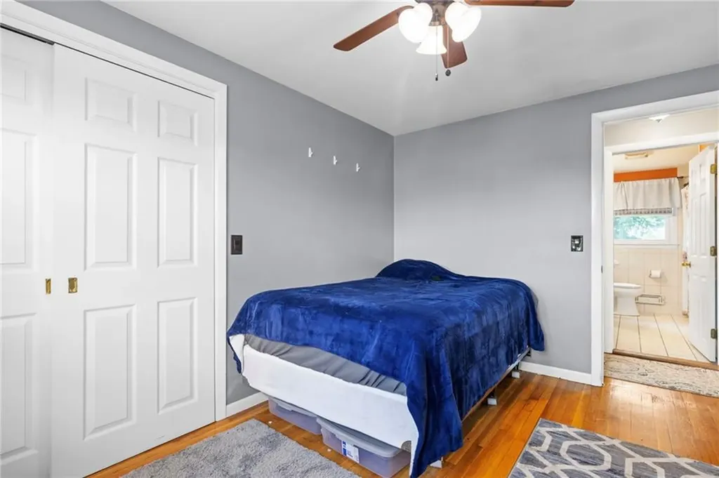 794 Main Avenue Warwick RI 02886