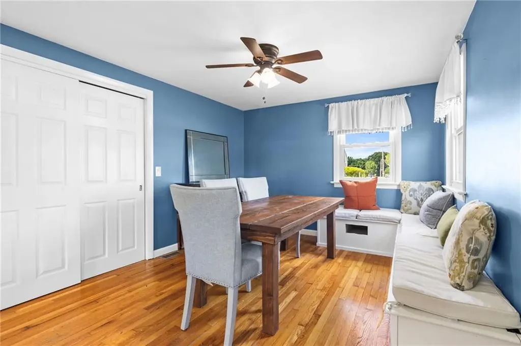 794 Main Avenue Warwick RI 02886