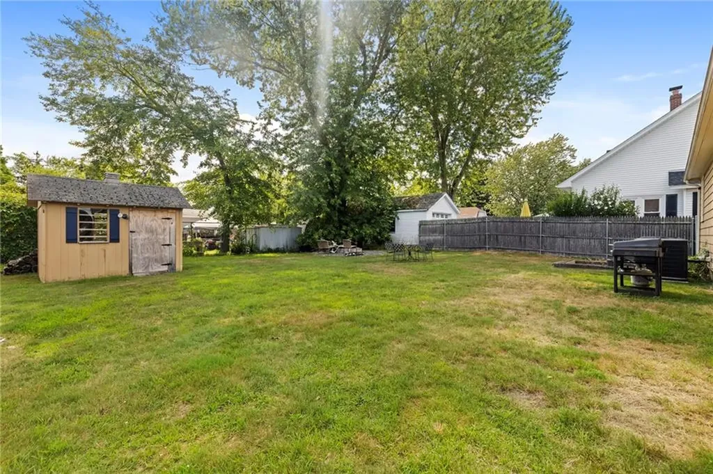 794 Main Avenue Warwick RI 02886