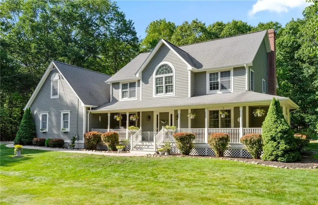 55 Little Pond County Road Cumberland RI 02864